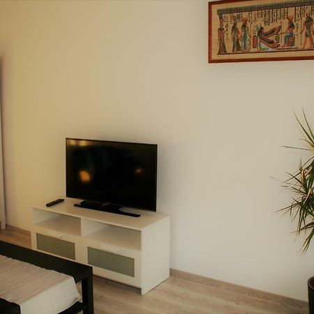 Casa Peterfi - Apartment With 3 Bedrooms And Spacious Living Room Тыргу-Муреш Экстерьер фото